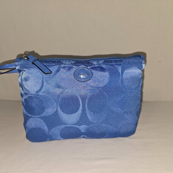 COACH Getaway Large Packable Blue Travel Weekender Tote With Zip Cosmetic Bag - Picture 3 of 15